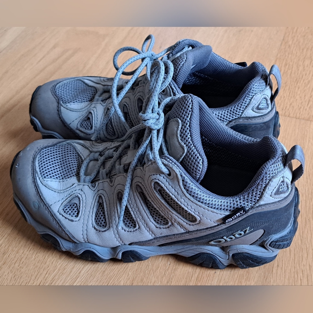 Oboz Sawtooth light hikers women's size 9M